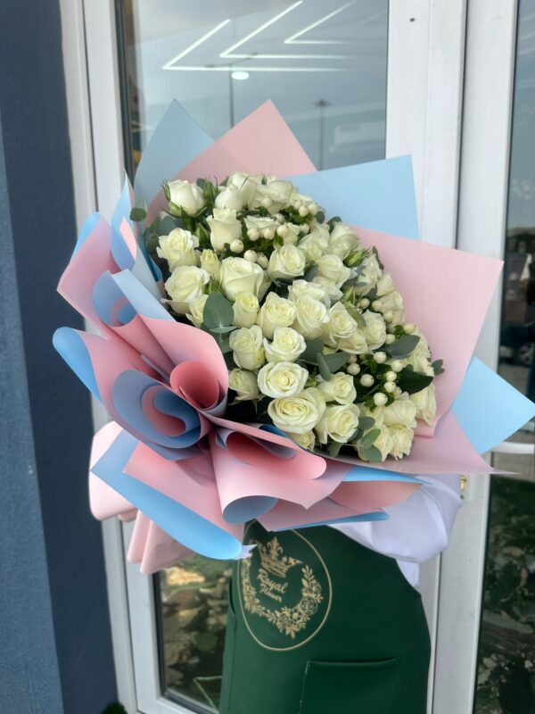 R003 White Baby Rose