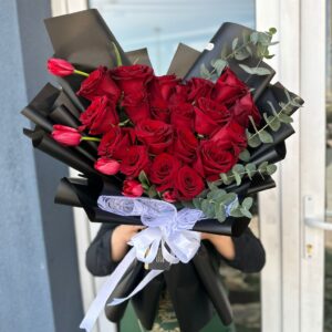 R015 Heart Rose